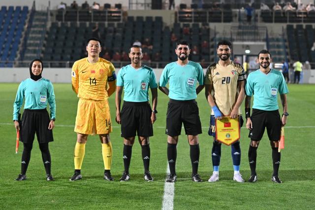 国足热身赛3比1科威特 塞鸟生日当天完成首秀