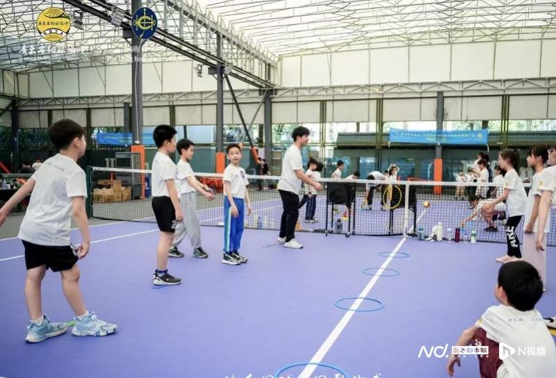 开云下载-粤港澳大湾区青少年体育发展计划网球培训增城站开营
